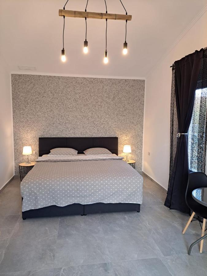 Kevin&Jessica Rooms Giarmata Ngoại thất bức ảnh