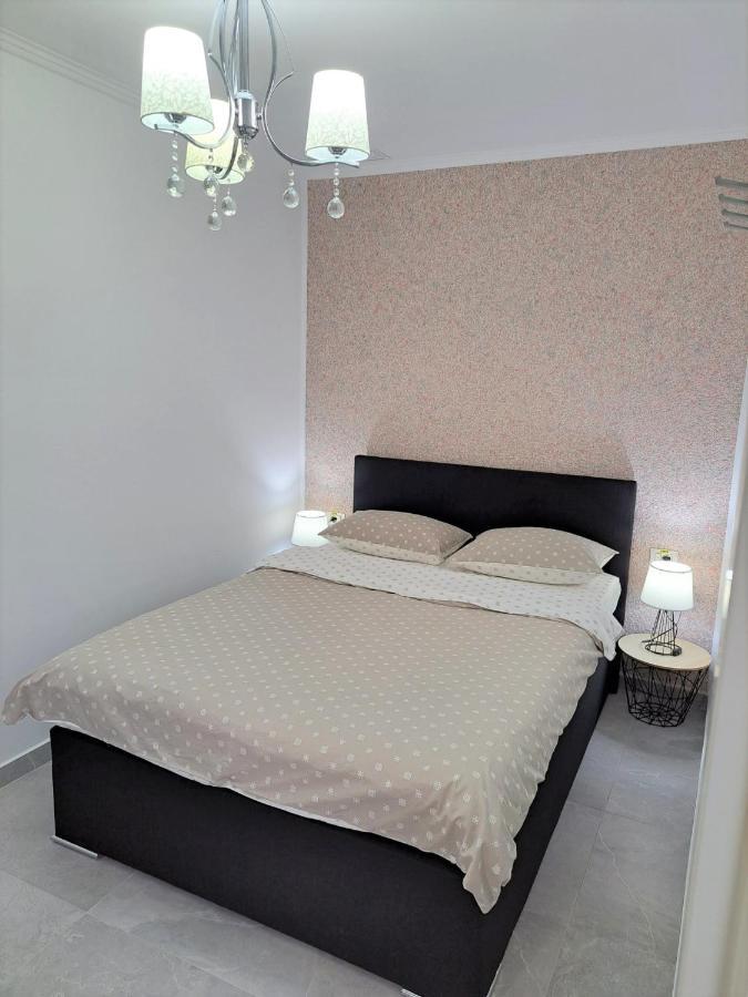 Kevin&Jessica Rooms Giarmata Ngoại thất bức ảnh