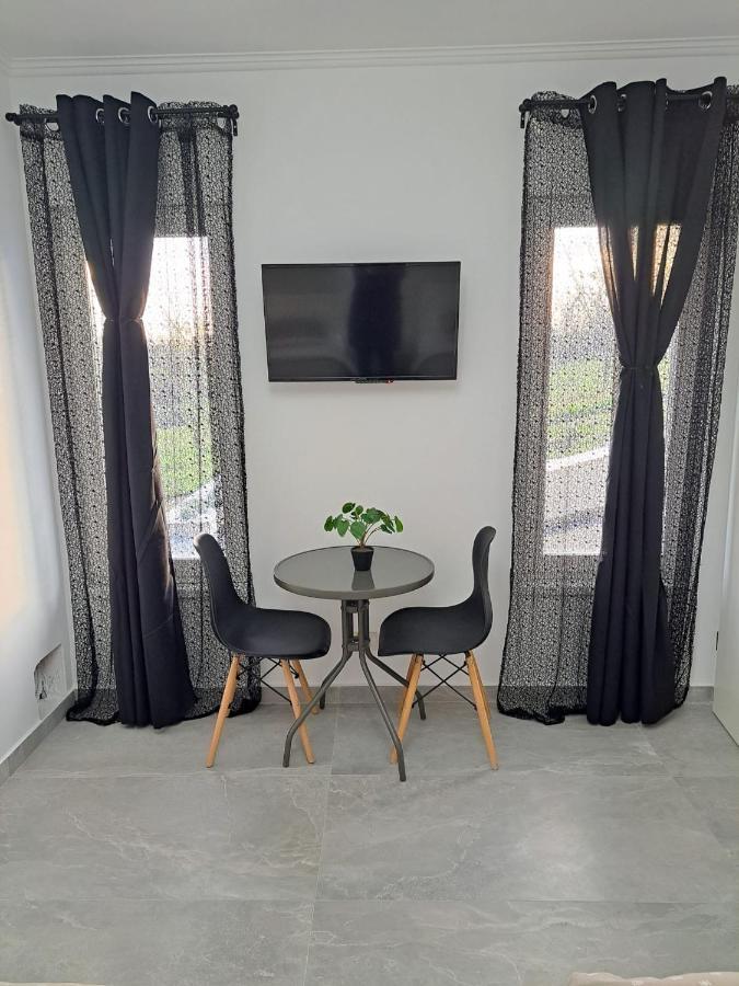 Kevin&Jessica Rooms Giarmata Ngoại thất bức ảnh